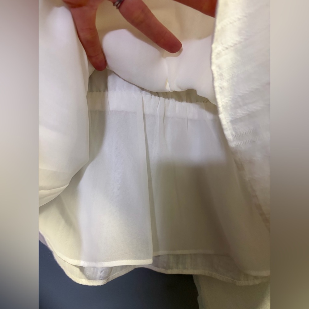 Express White Puff Sleeve Top - Picture 3 of 4